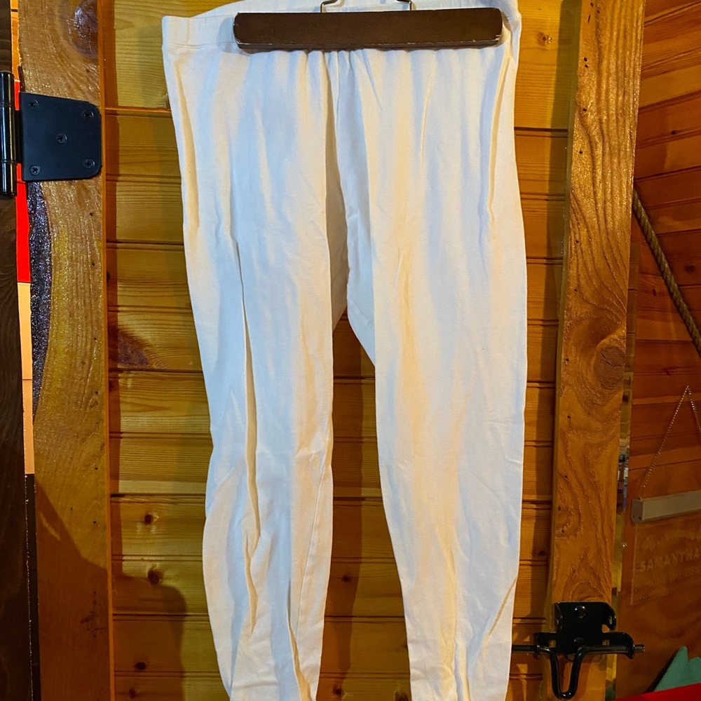 Moda International Rouched Leggings